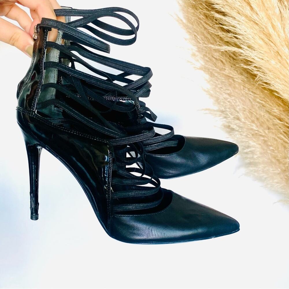 KENNETH COLE Black Two Tone Patent Leather Elastic Strappy Zipper Pumps Heels 8